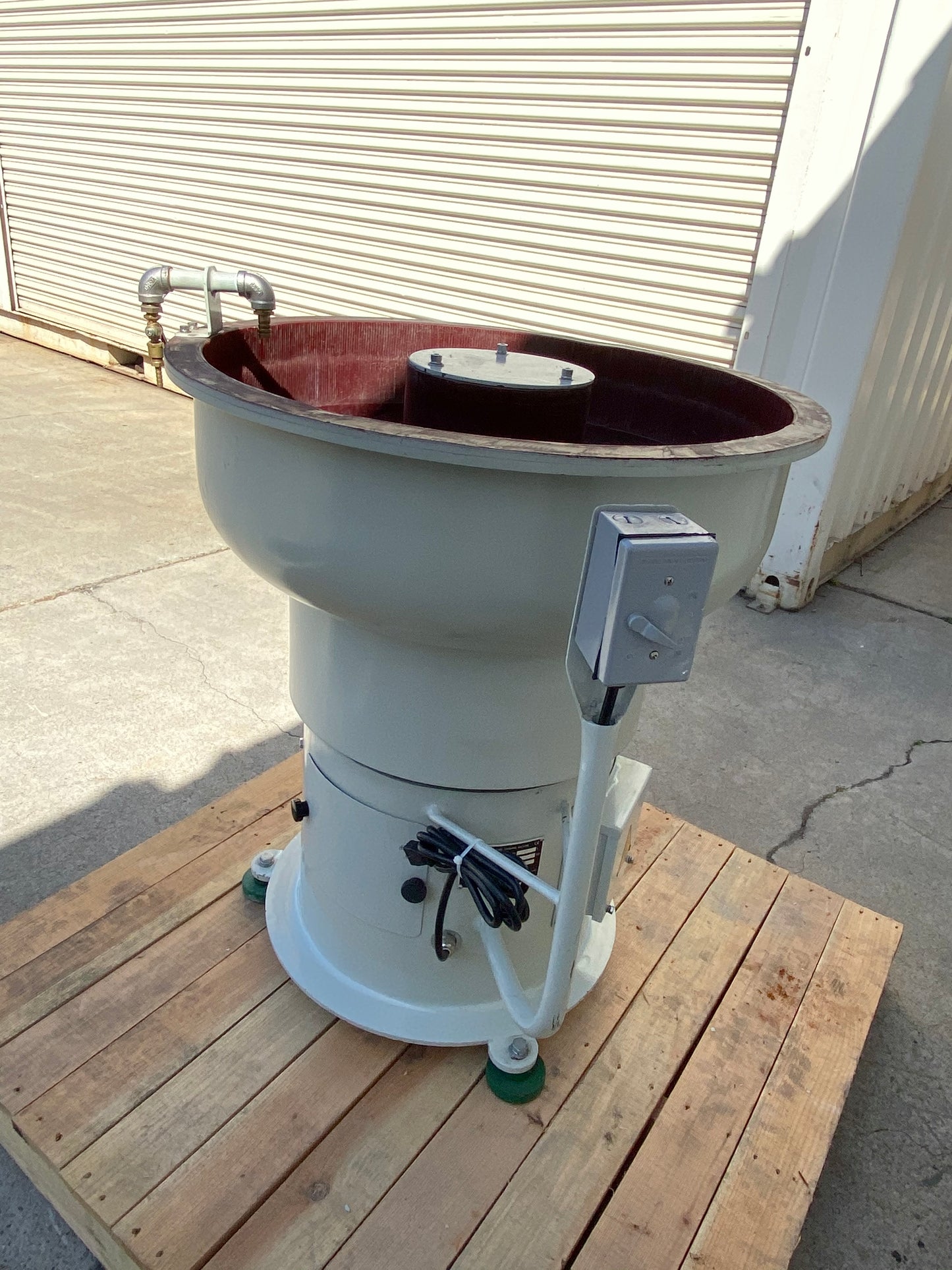 Vibratory Finishing Bowl Machine, U-shape bowl